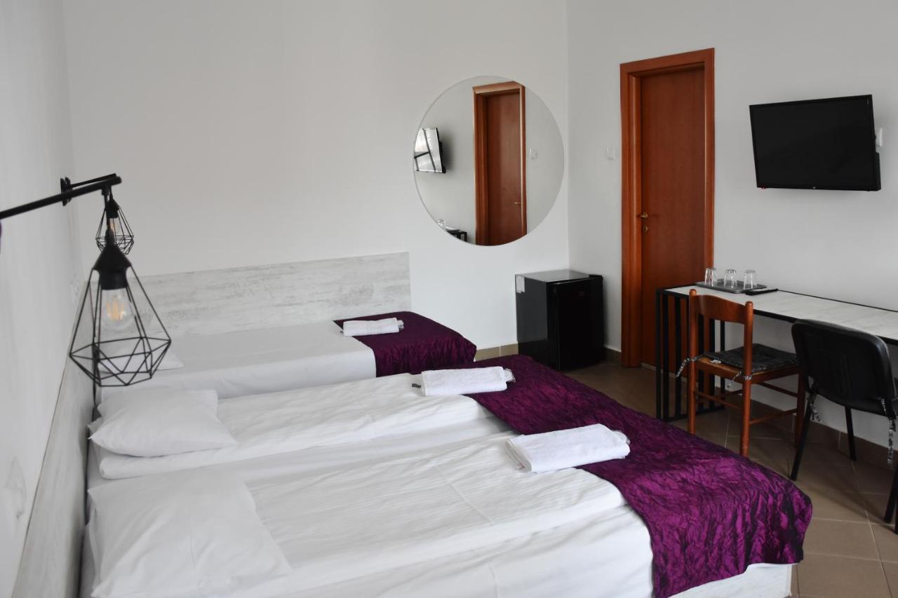 Pension Recidency Oradea Exterior photo