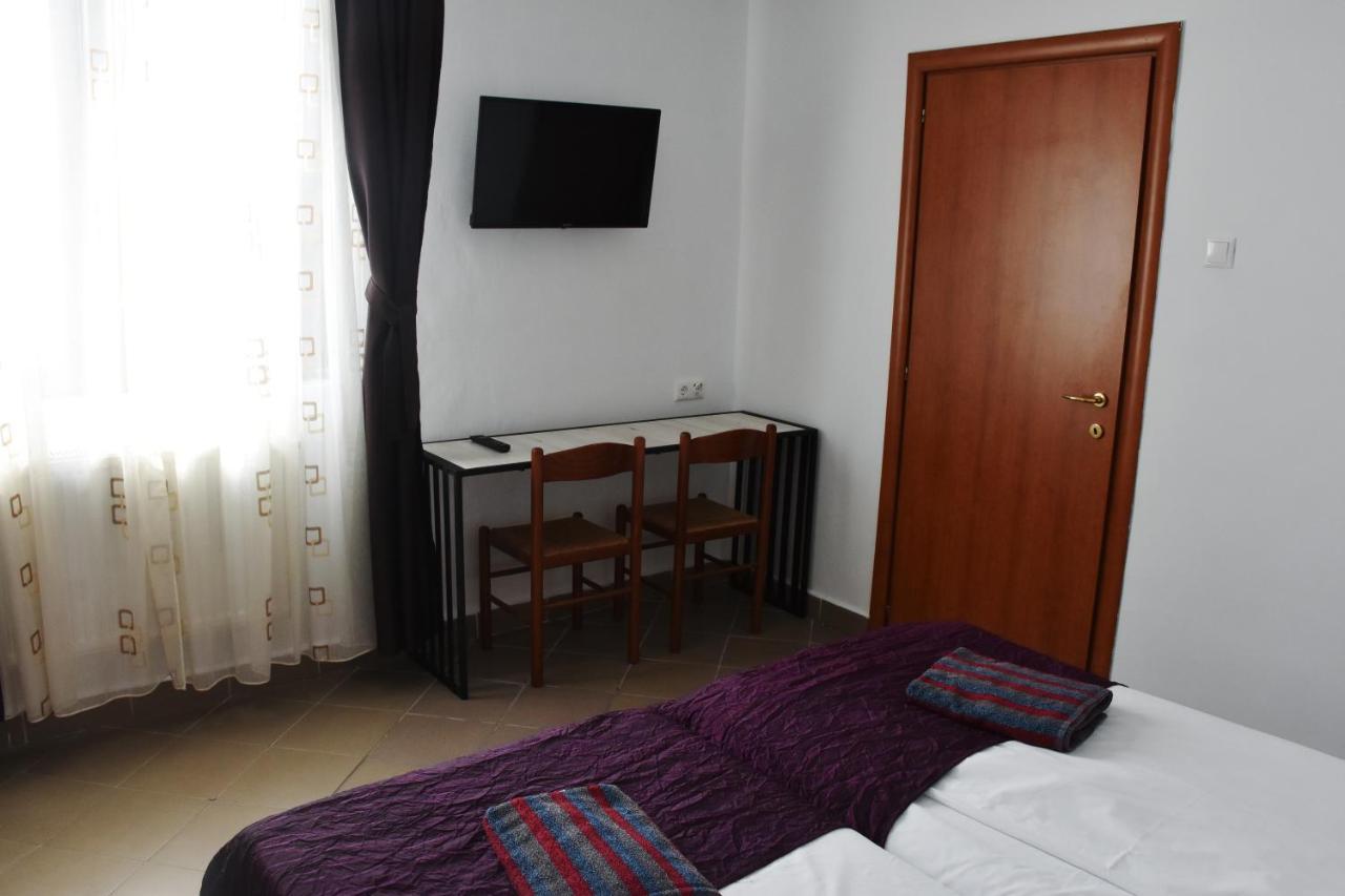 Pension Recidency Oradea Exterior photo