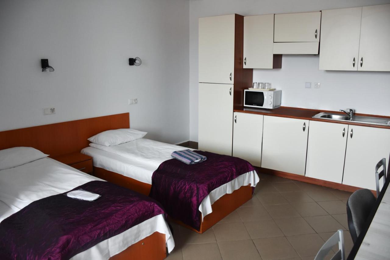 Pension Recidency Oradea Exterior photo